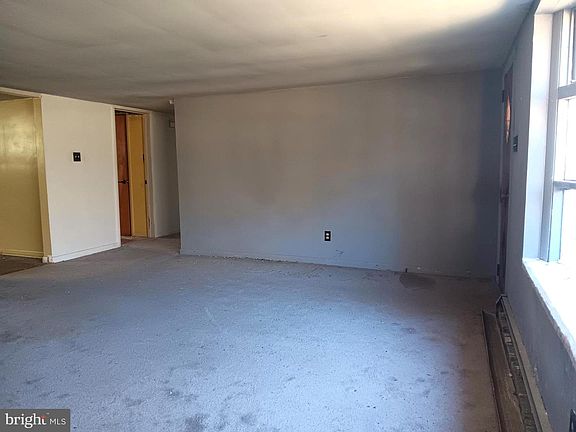 4th image of 4363 Axe Handle Rd