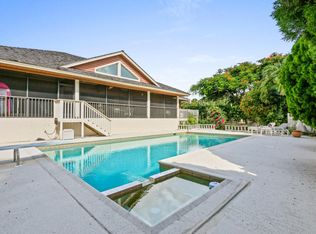 4 Saint Lucie Ct, Sewalls Pt, FL 34996