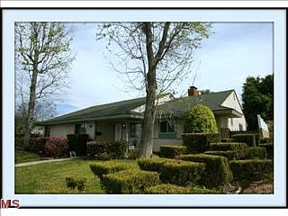 1st image of 9010 Hayvenhurst Ave