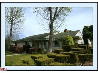 9010 Hayvenhurst Ave, North Hills, CA 91343