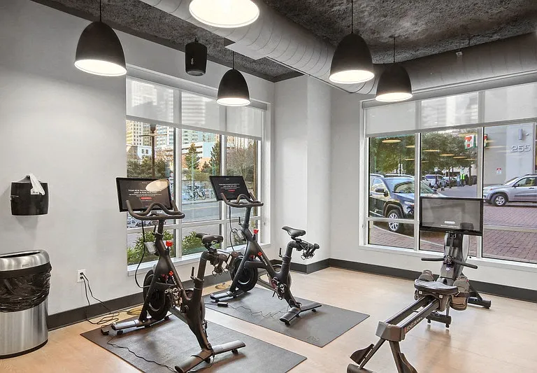 Bell Uptown Charlotte — Photo 21