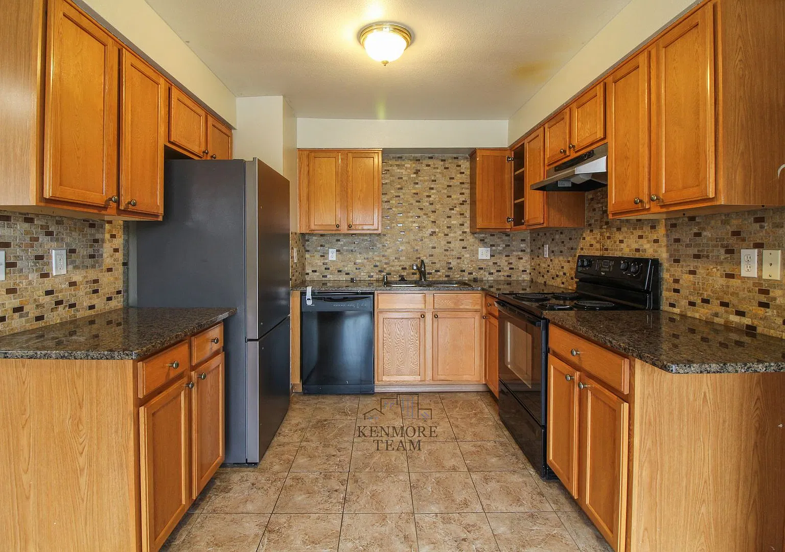 2 Bedroom, 1 Bath Condo in Kennewick — Photo 3