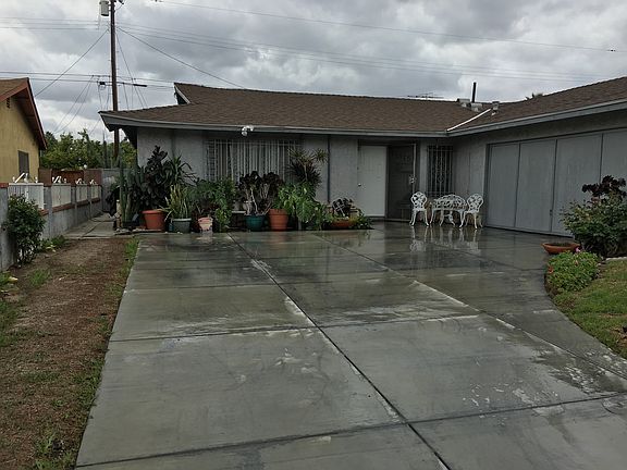 Side Entrance on Left