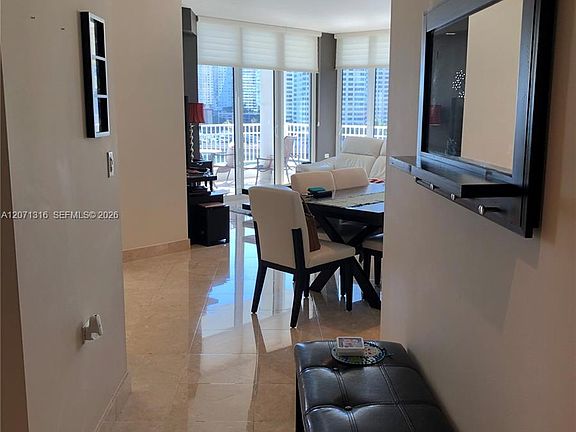 3rd image of 801 Brickell Key Blvd APT 701