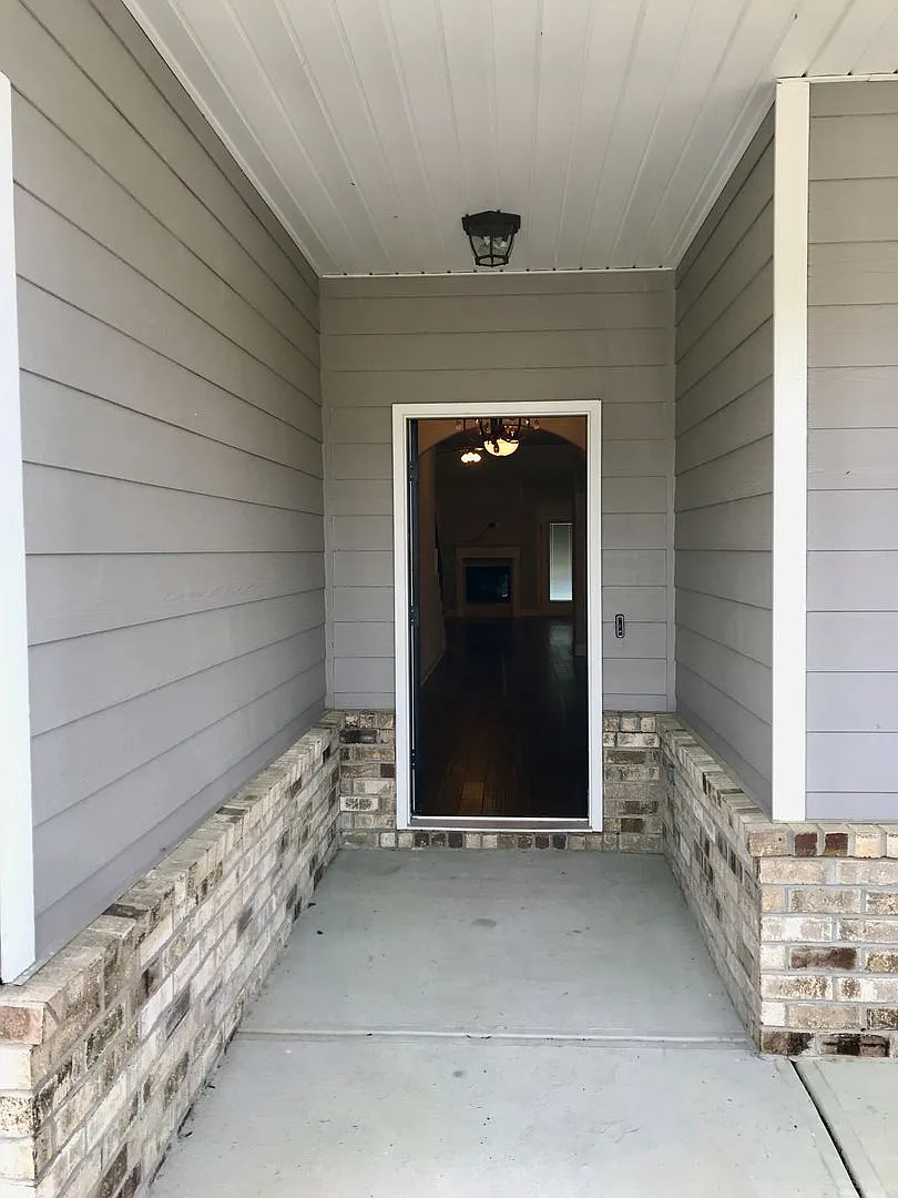 Centrally Located Martinez Home — Photo 4