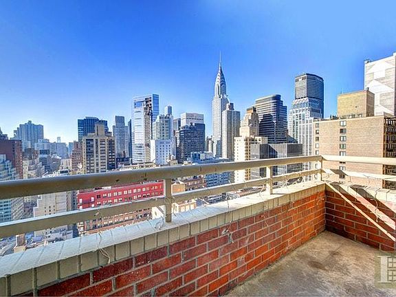 3rd image of 236 E 47th St APT 32B
