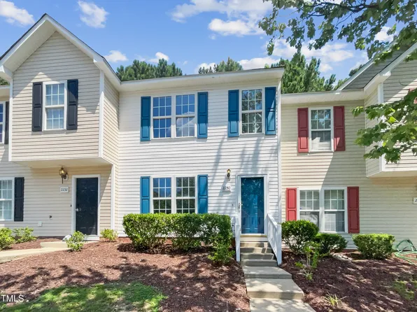 2230 Violet Bluff Ct, Raleigh, NC 27610