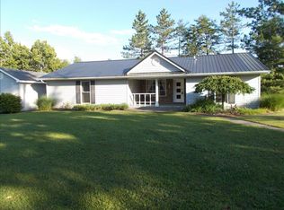 1560 Leon Baden Rd, Leon, WV 25123