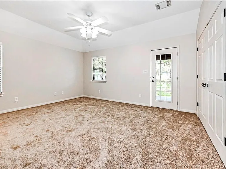 410 Cherry Hills Dr — Photo 7