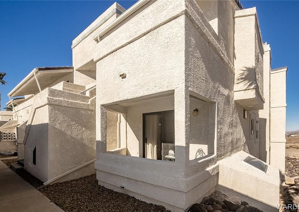 1st image of 2022 Merrill Ln Unit 6F