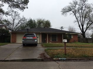 7202 Deep Forest Dr, Houston, TX 77088