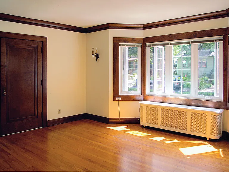 2530 Kendall Ave — Photo 14