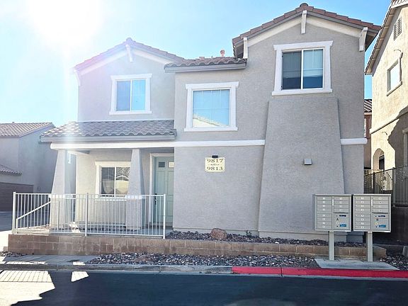 3rd image of 9817 Fountain Walk Ave