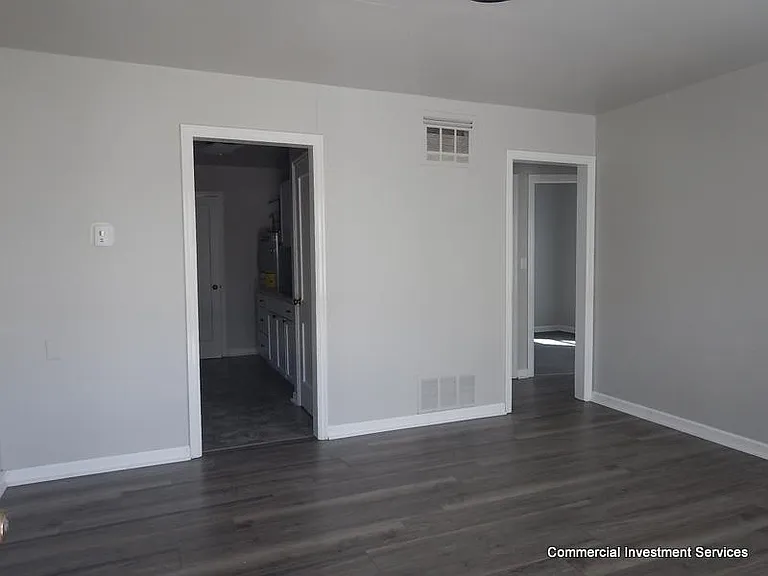 714 S Jeffers St — Photo 3