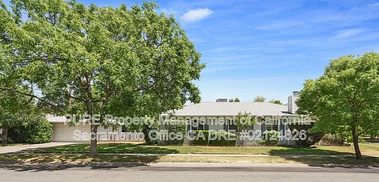 5201 T St — Photo 5