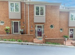2429 Avenham Ave SW, Roanoke, VA 24014