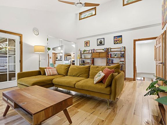 4th image of 147 River Ln
