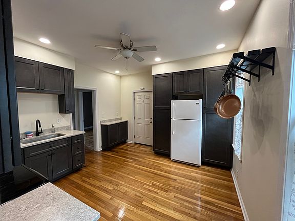 3rd image of 51 Prospect St Floor 1