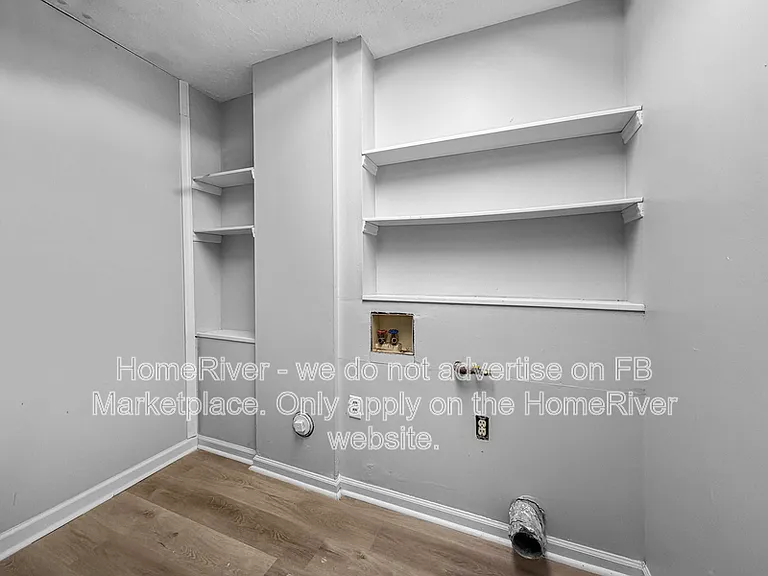 8300 Wynewood Ct — Photo 11