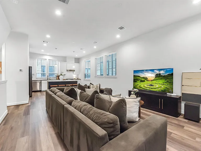 2804 Grand Fountains Dr #D — Photo 10
