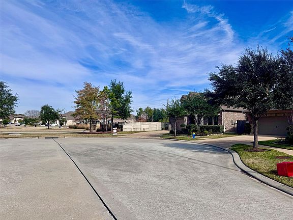 3rd image of 18630 Luma Cove Ln