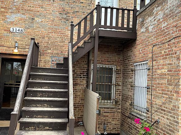 2nd image of 3148 Calwagner St #2F