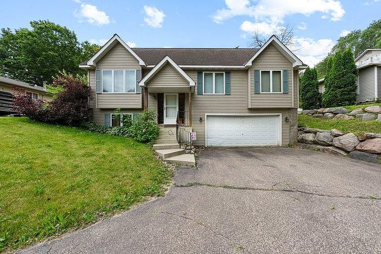 1st image of 5867 Bartlett Blvd