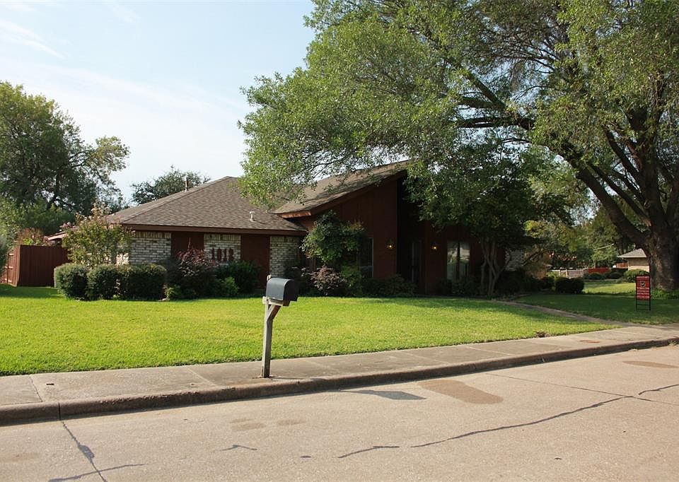 1st image of 1912 Kensington Dr