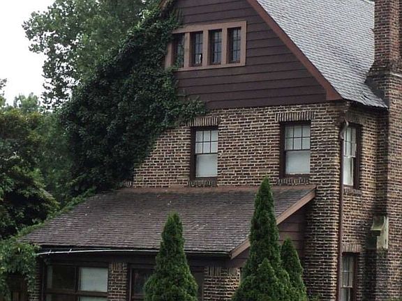 2nd image of 300 Holswade Dr