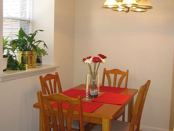 3rd image of 4400 Conshohocken Ave #211A