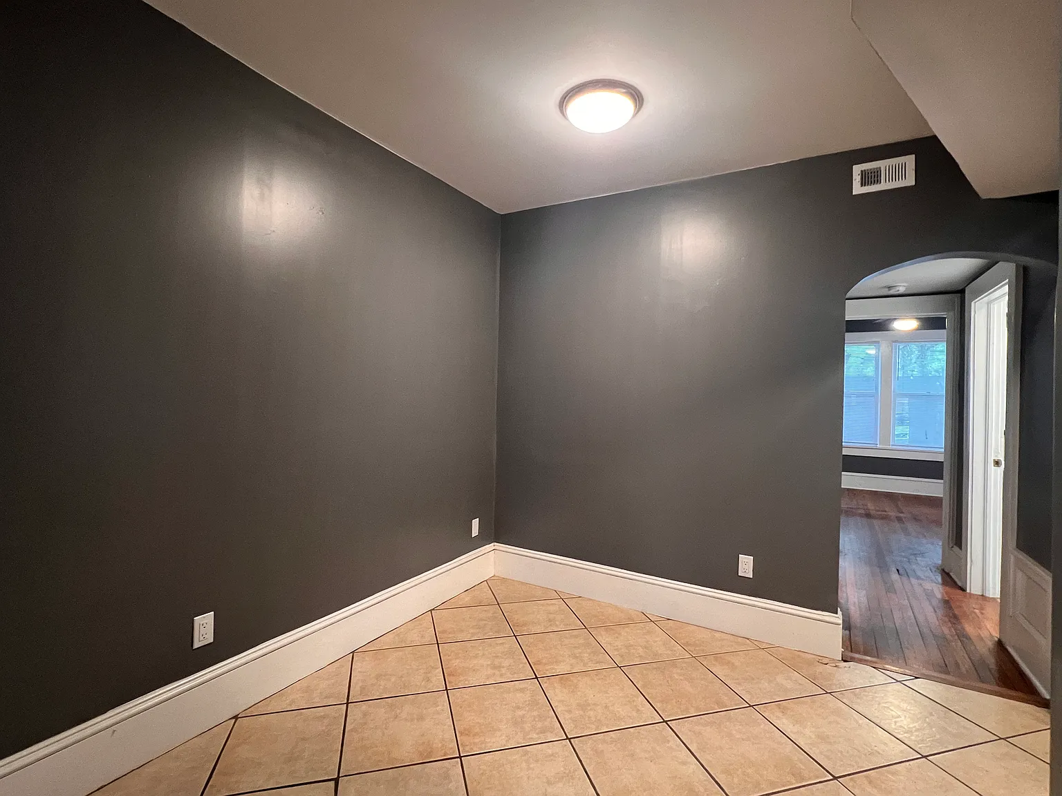 1 bed, 632 sqft, $995 — Photo 4