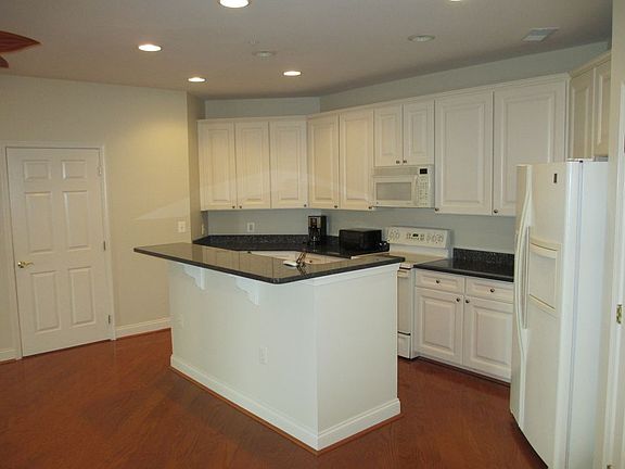 4th image of 10205 Wincopin Cir Unit 401