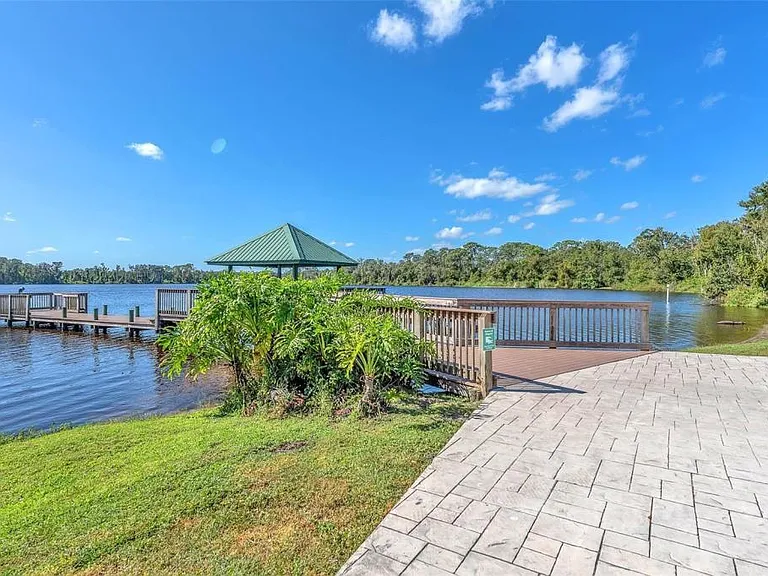1702 Horseshoe Dr — Photo 42