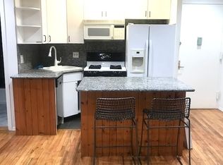 32-25 37th St #1K, Astoria, NY 11103