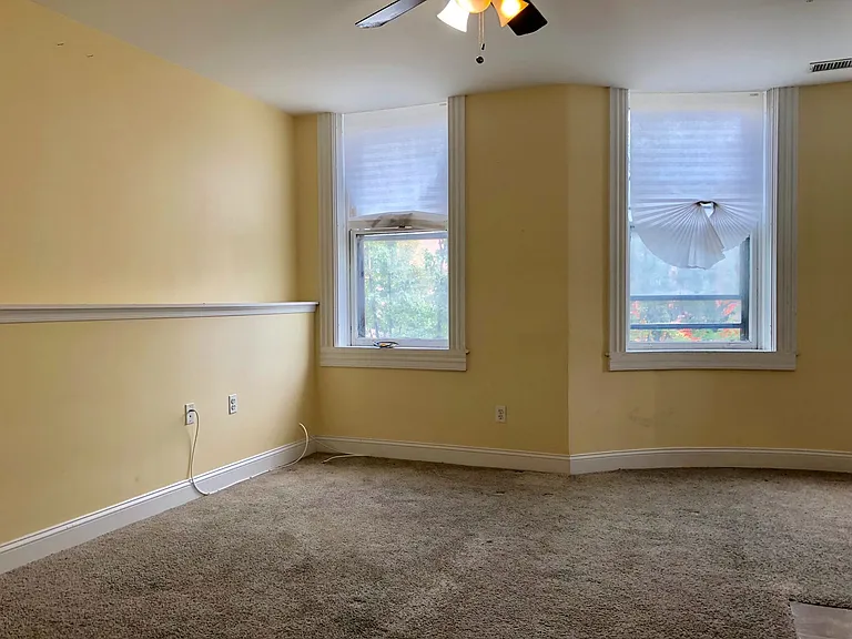 Apartment Units in Old Goucher, Baltimore, MD! — Photo 9