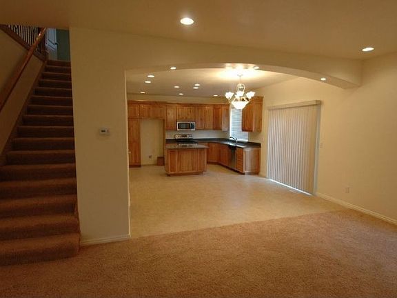 4th image of 308 E Buchanon St