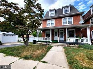 33 E Broad St, Shillington, PA 19607