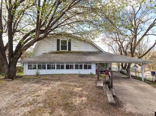 236 3rd St, Gainesville, MO 65655