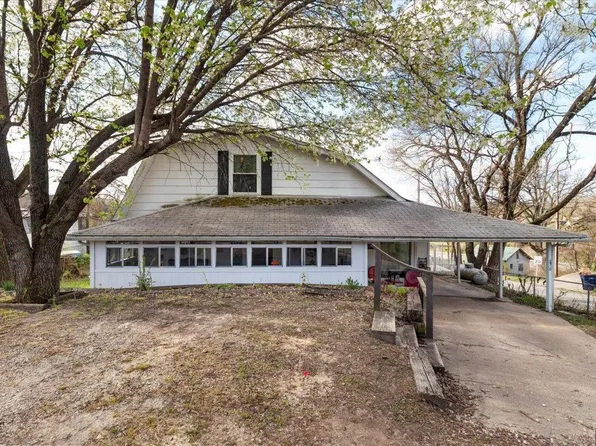 236 3rd St, Gainesville, MO 65655