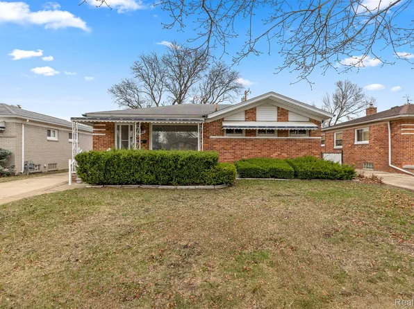 462 Clair St, Garden City, MI 48135