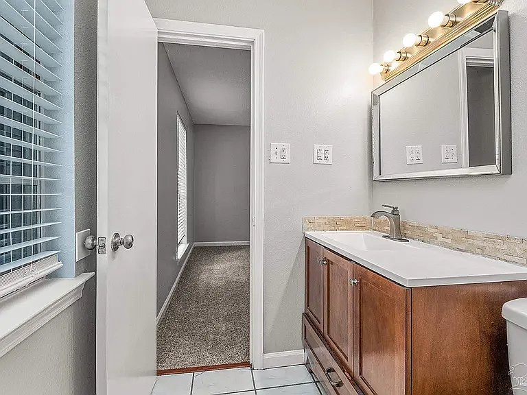 7056 Santa Barbara St — Photo 25