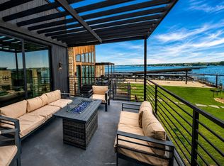 12 Breakwater Bnd, Graford, TX 76449