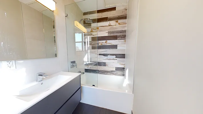 Rented by Arwell Realty | media 27