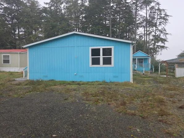 673 Duck Lake Dr NE, Ocean Shores, WA 98569
