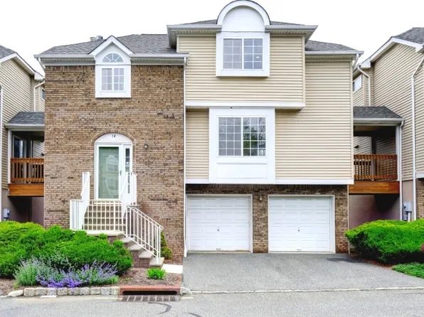 14 Whispering Way, Berkeley Heights Twp., NJ 07922