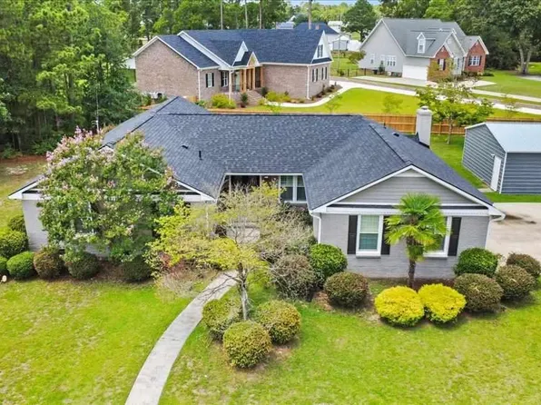 1407 Palmetto Dr, Hartsville, SC 29550