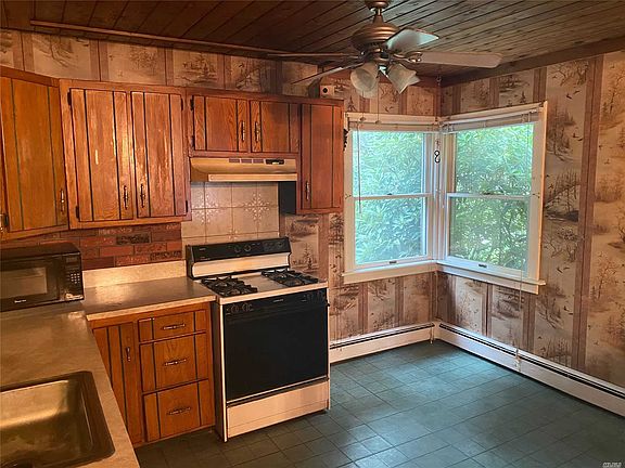4th image of 236 Orchid Dr