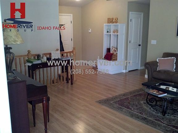 3rd image of 4119 E Fairview Dr