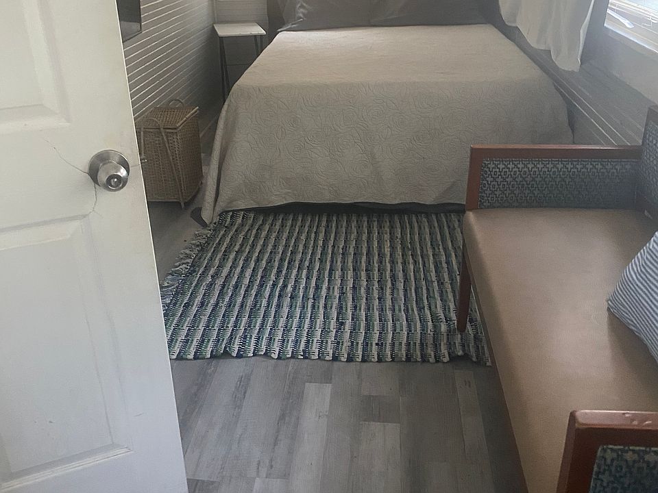 1st image of 4130 3rd Ave S #3