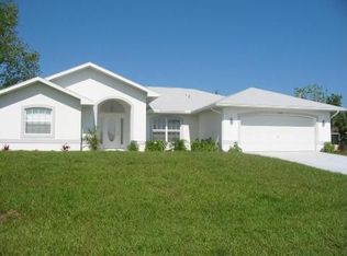1722 SW 10th Pl, Cape Coral, FL 33991